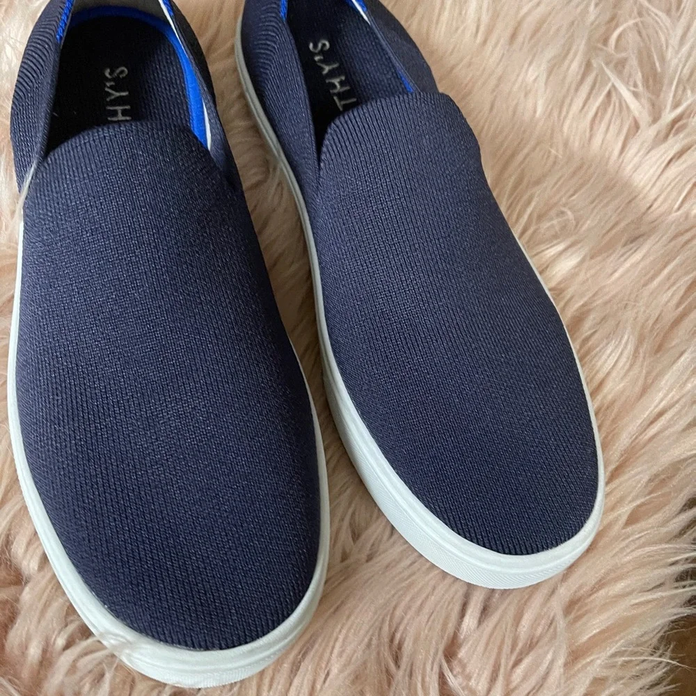 Rothys deep navy blue size 9.5 woman’s sneakers